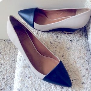 Tory Burch spectator style wedge pumps 7M